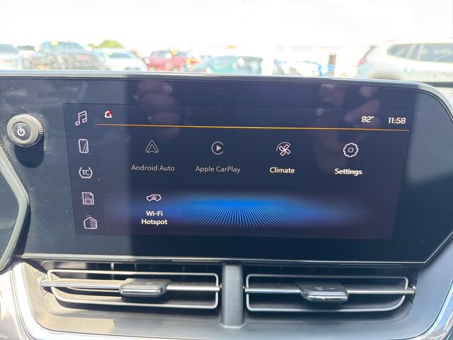 Used 2025 Chevrolet Trax ACTIV w/ Sunroof Package FWD image 13