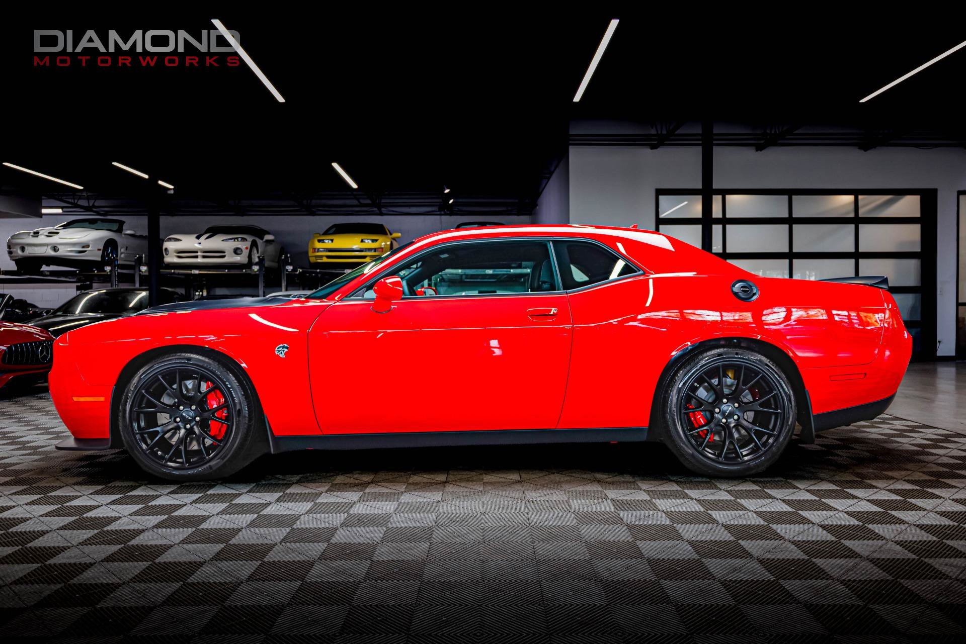 Used 2015 Dodge Challenger SRT Hellcat RWD image 17