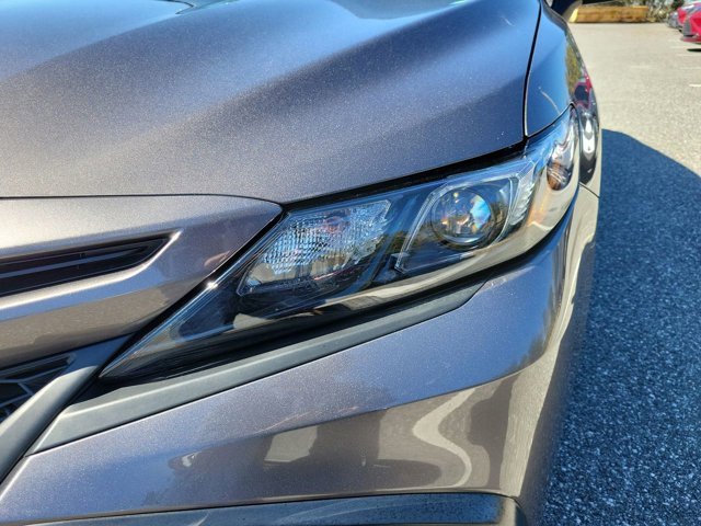 Used 2023 Toyota Camry SE image 16
