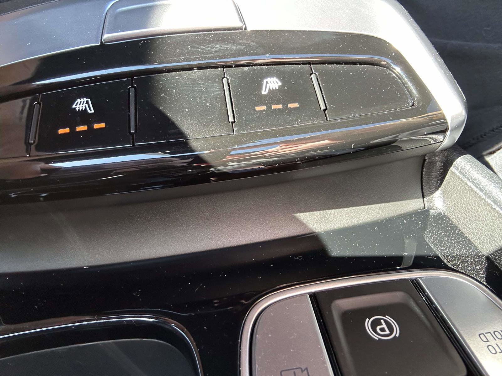 Used 2024 Hyundai Santa Cruz SEL w/ Activity Package image 24