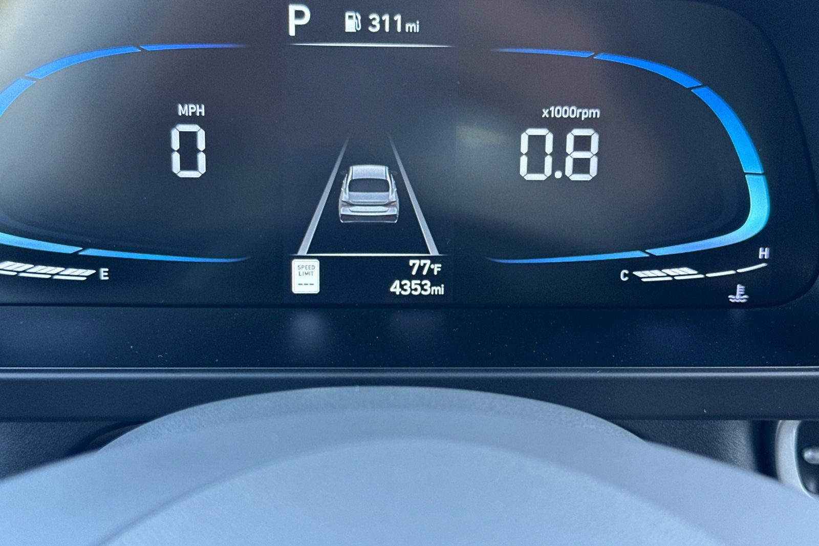 Used 2026 Hyundai Elantra Sport image 27