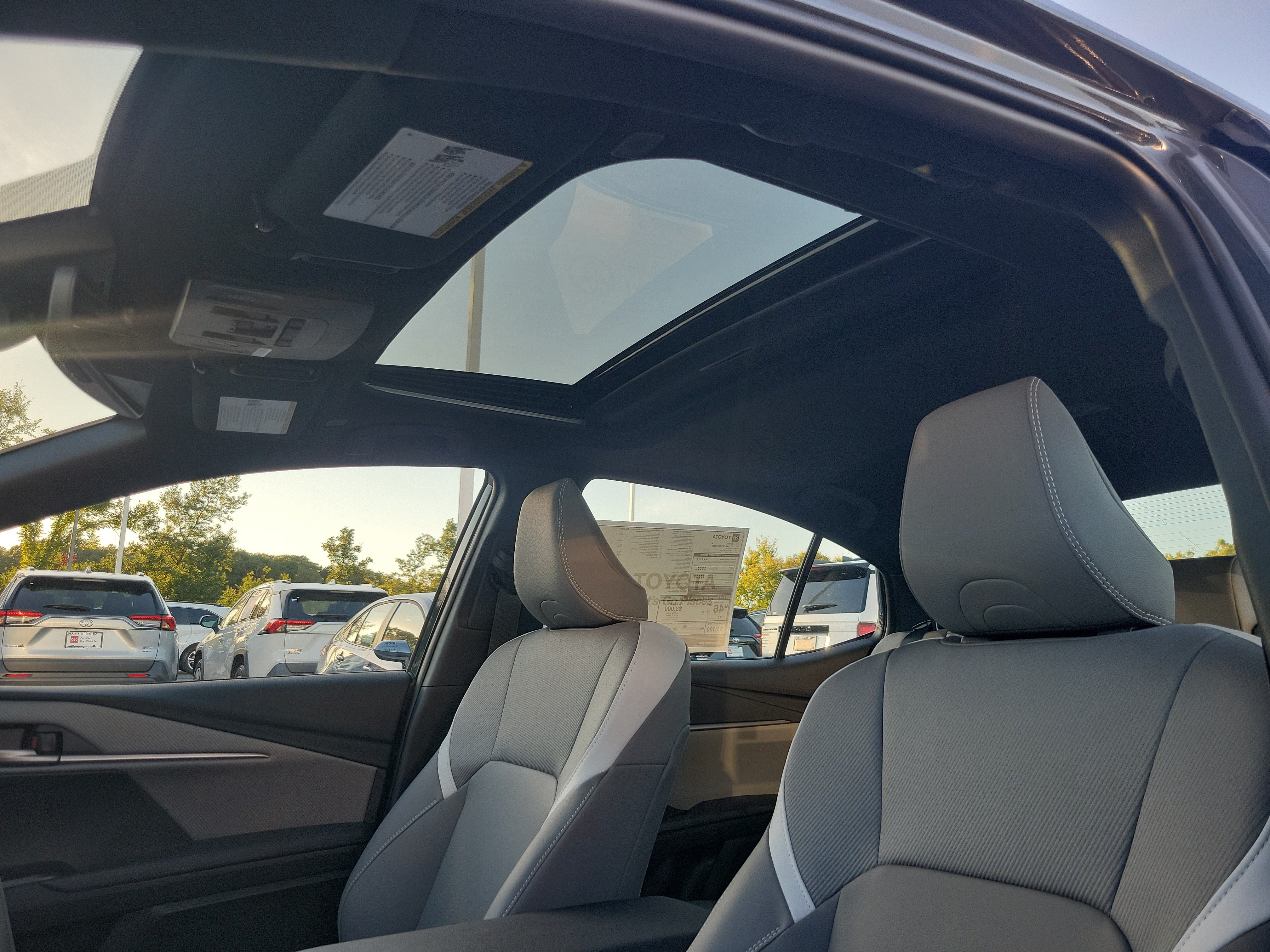 New 2026 Toyota Camry SE FWD image 21