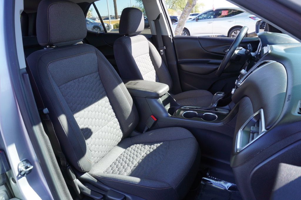 Used 2020 Chevrolet Equinox LT FWD image 12