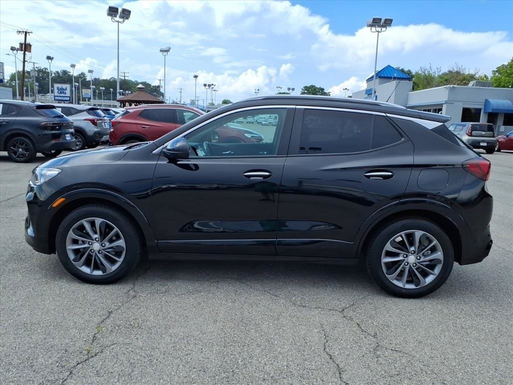 Used 2023 Buick Encore GX Select w/ Experience Buick Package FWD image 6