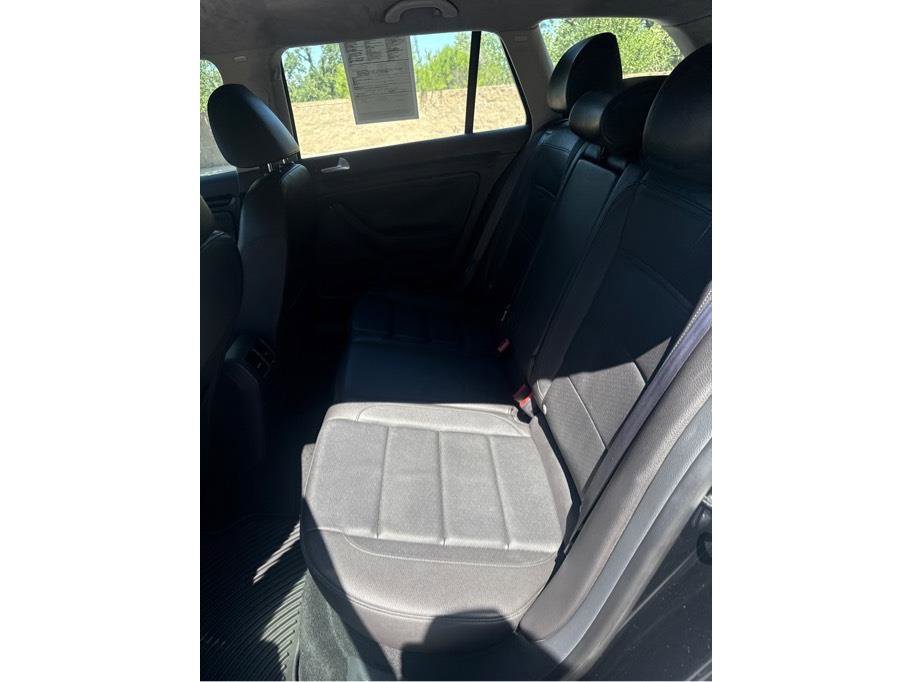 Used 2013 Volkswagen Jetta TDI FWD image 16