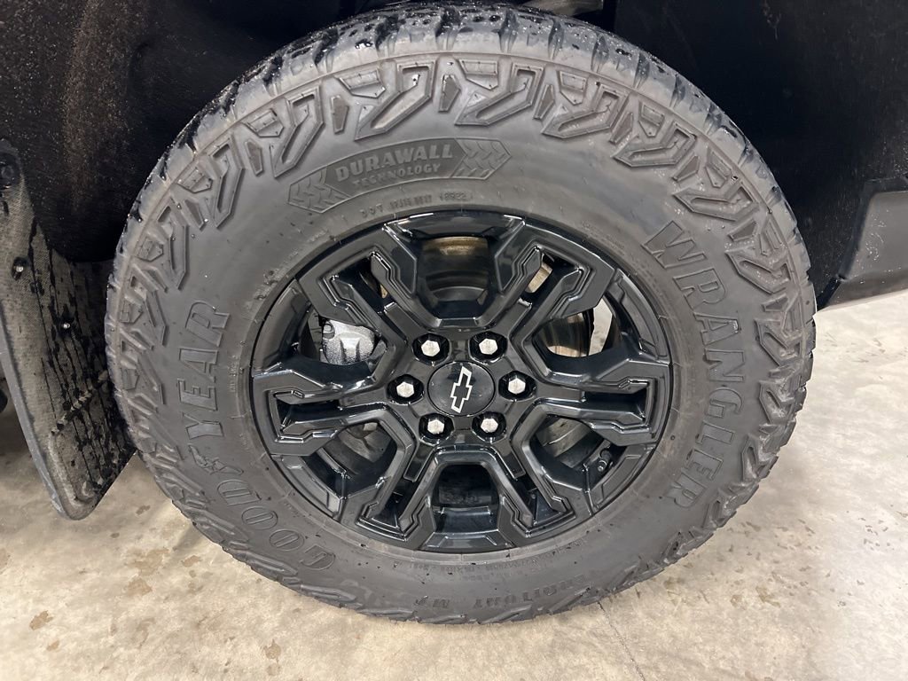 Certified 2022 Chevrolet Silverado 1500 ZR2 w/ Technology Package image 21