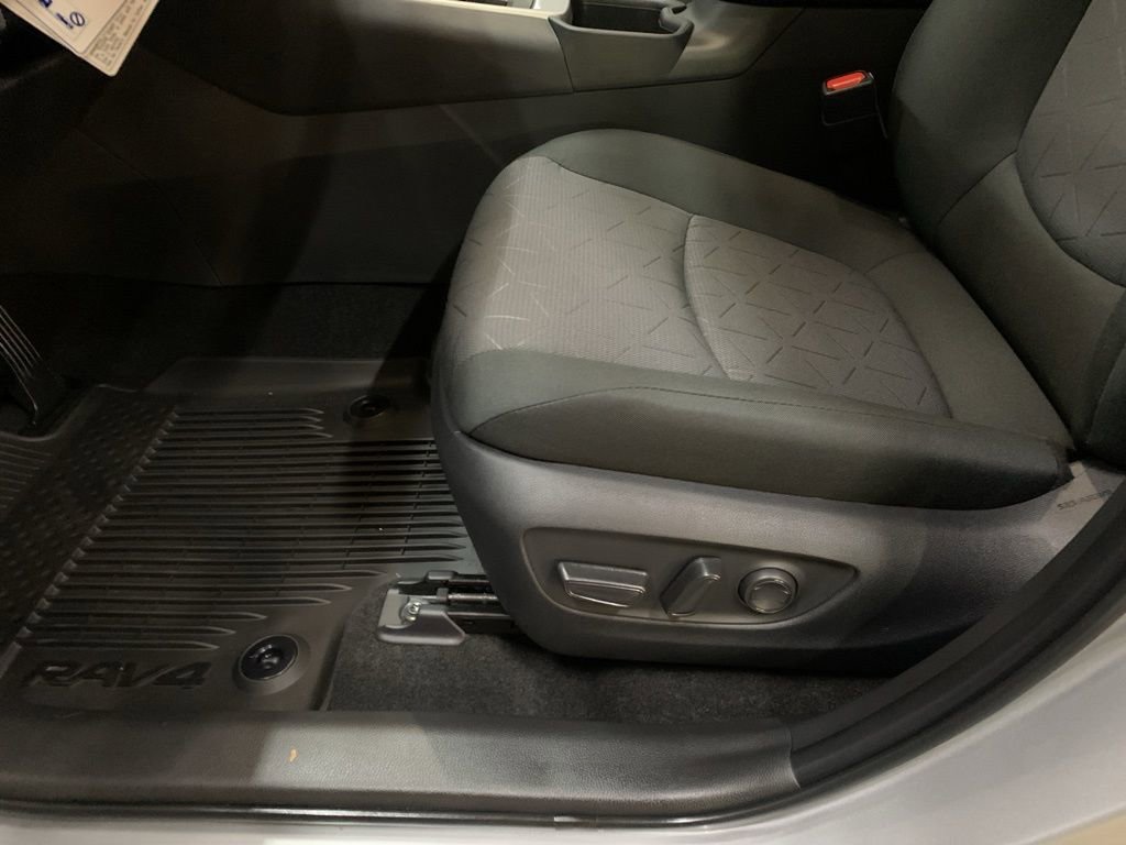 New 2025 Toyota RAV4 XLE image 10