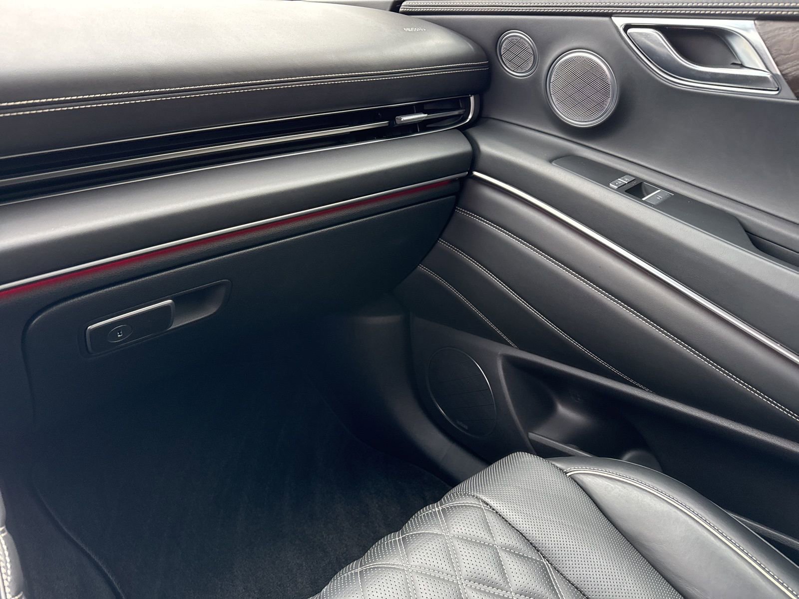 Used 2021 Genesis GV80 3.5T w/ Prestige Package 07 image 32