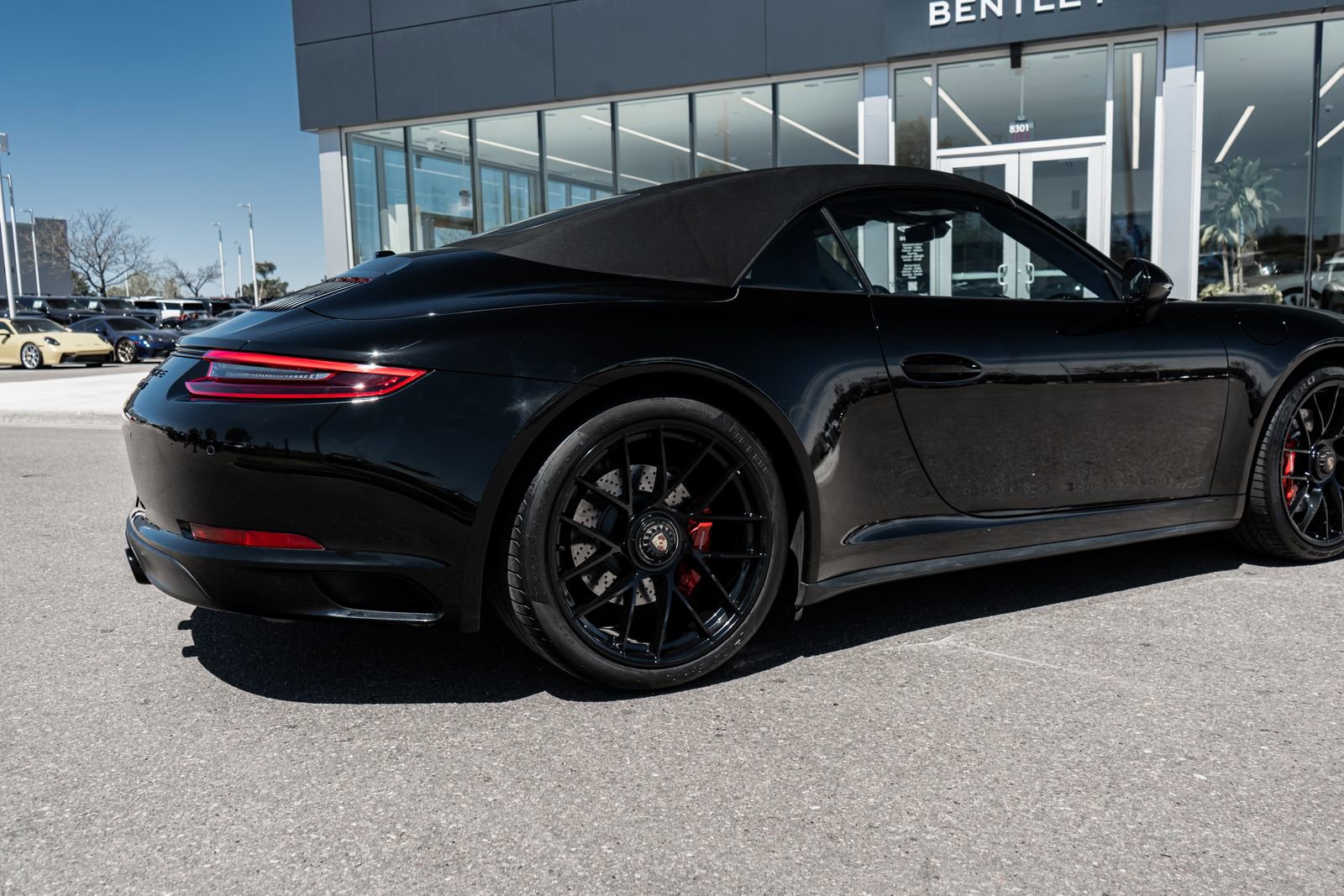 Used 2017 Porsche 911 Carrera GTS RWD image 13