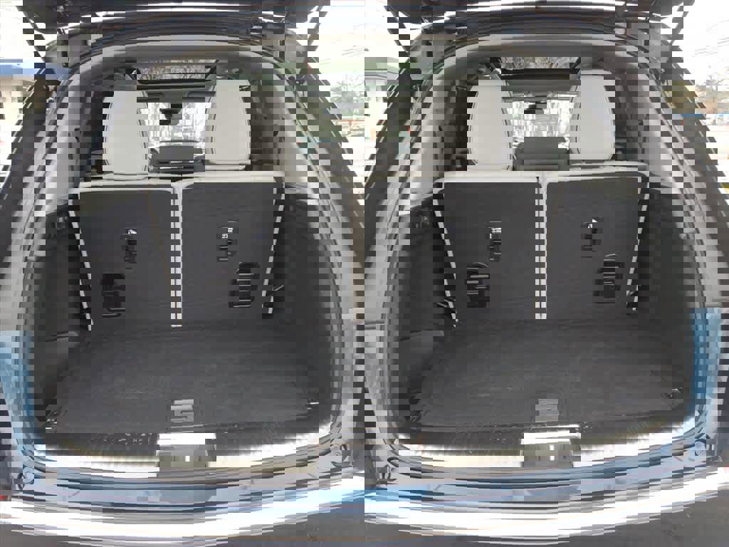 Used 2025 Acura MDX w/Advance Package image 16