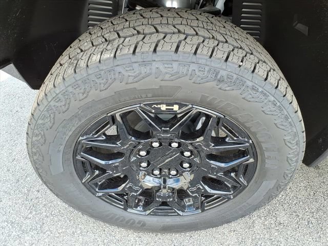 New 2026 GMC Hummer EV SUV AWD/4WD image 13
