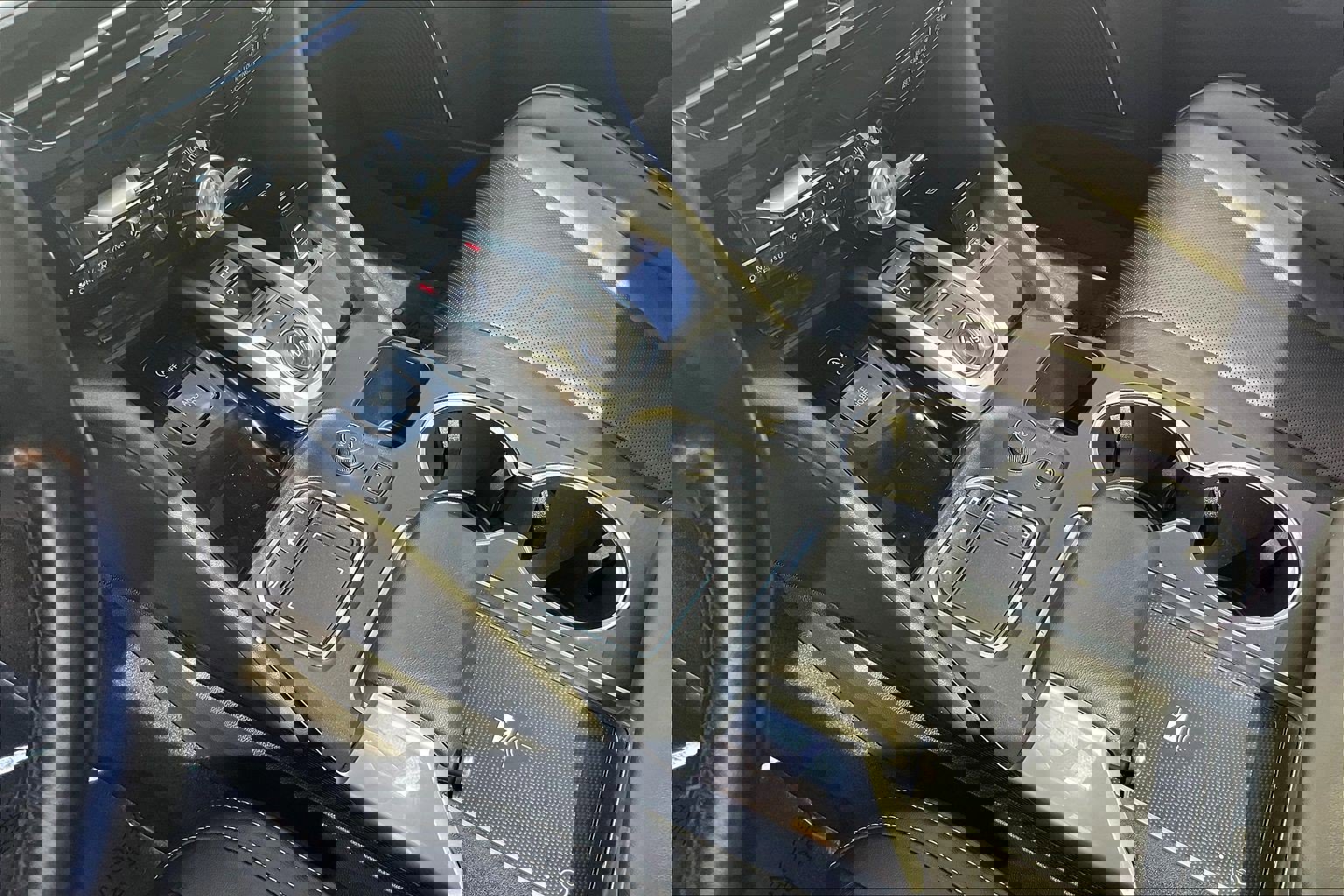 Used 2023 Acura MDX SH-AWD w/ Technology Package image 22