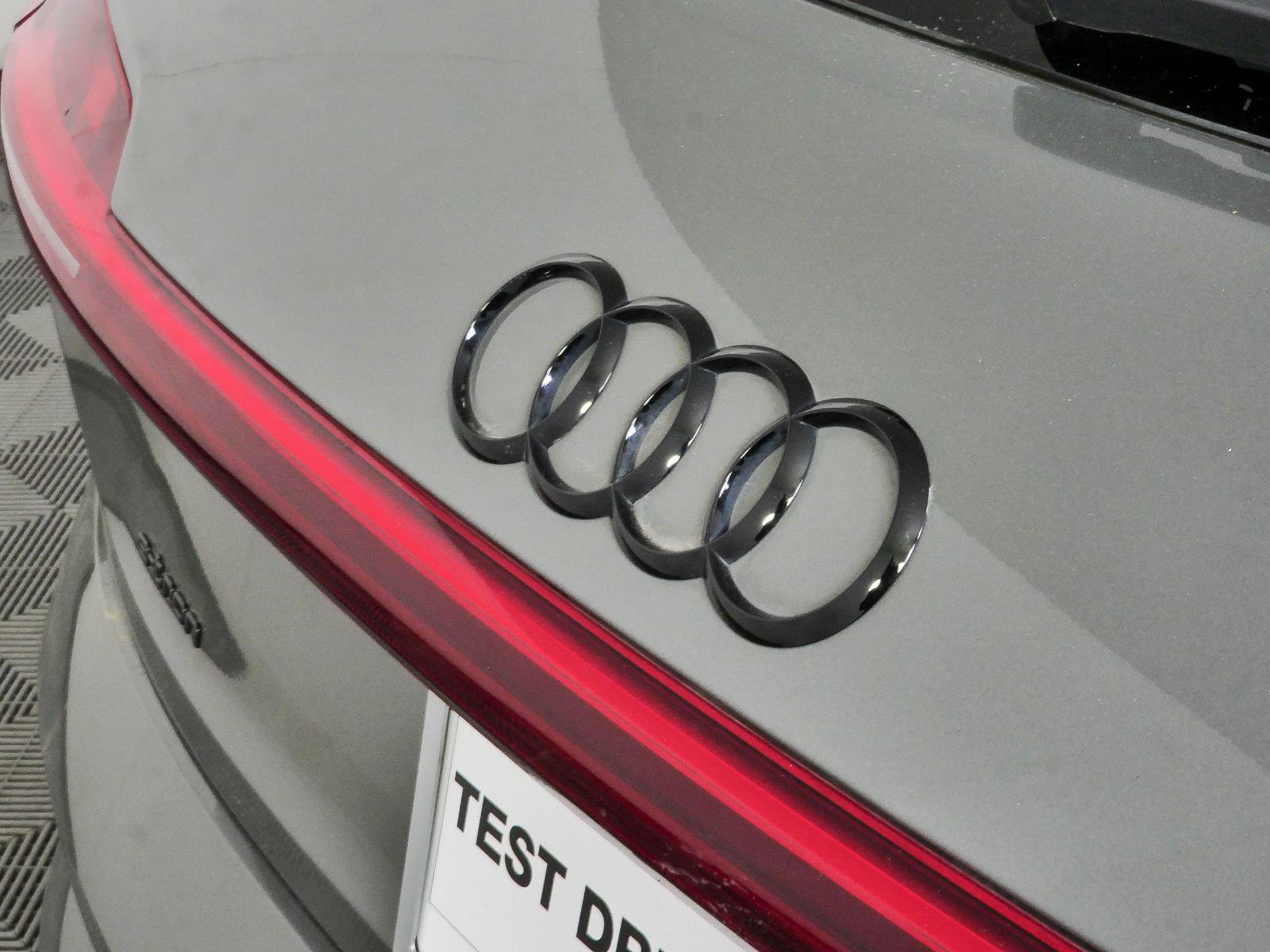 Used 2023 Audi e-tron Chronos w/ Chronos Package AWD/4WD image 37
