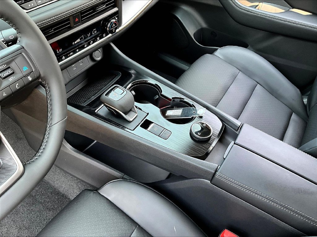 New 2026 Nissan Rogue Dark Armor AWD/4WD image 24
