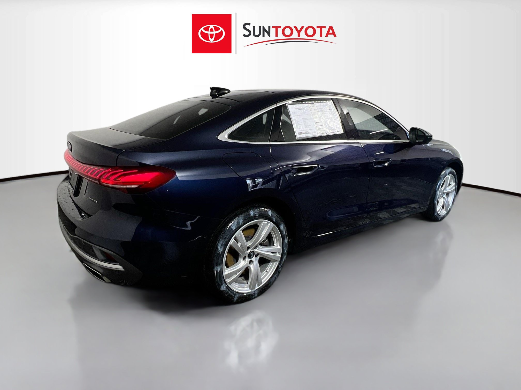 Used 2025 Audi A5 2.0T Premium Plus w/ Premium Plus AWD/4WD image 4