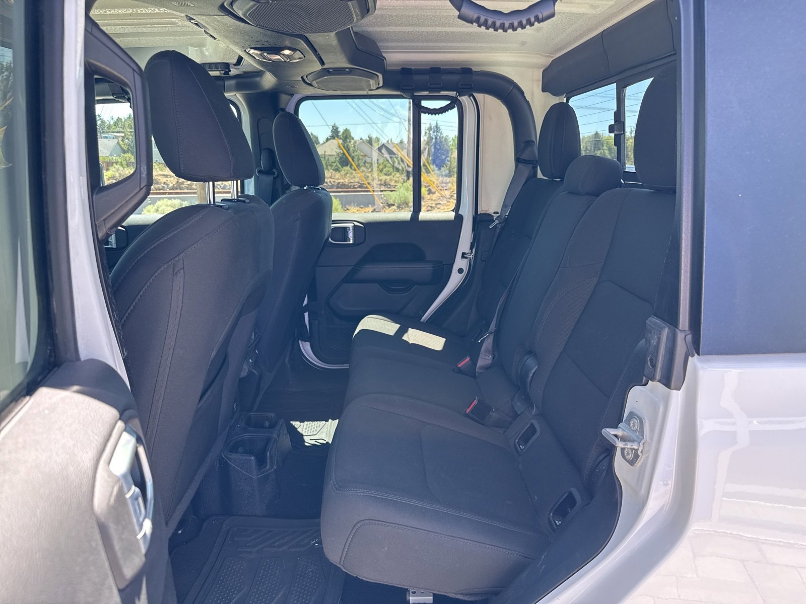 Used 2021 Jeep Gladiator Overland w/ Trailer Tow Package image 9