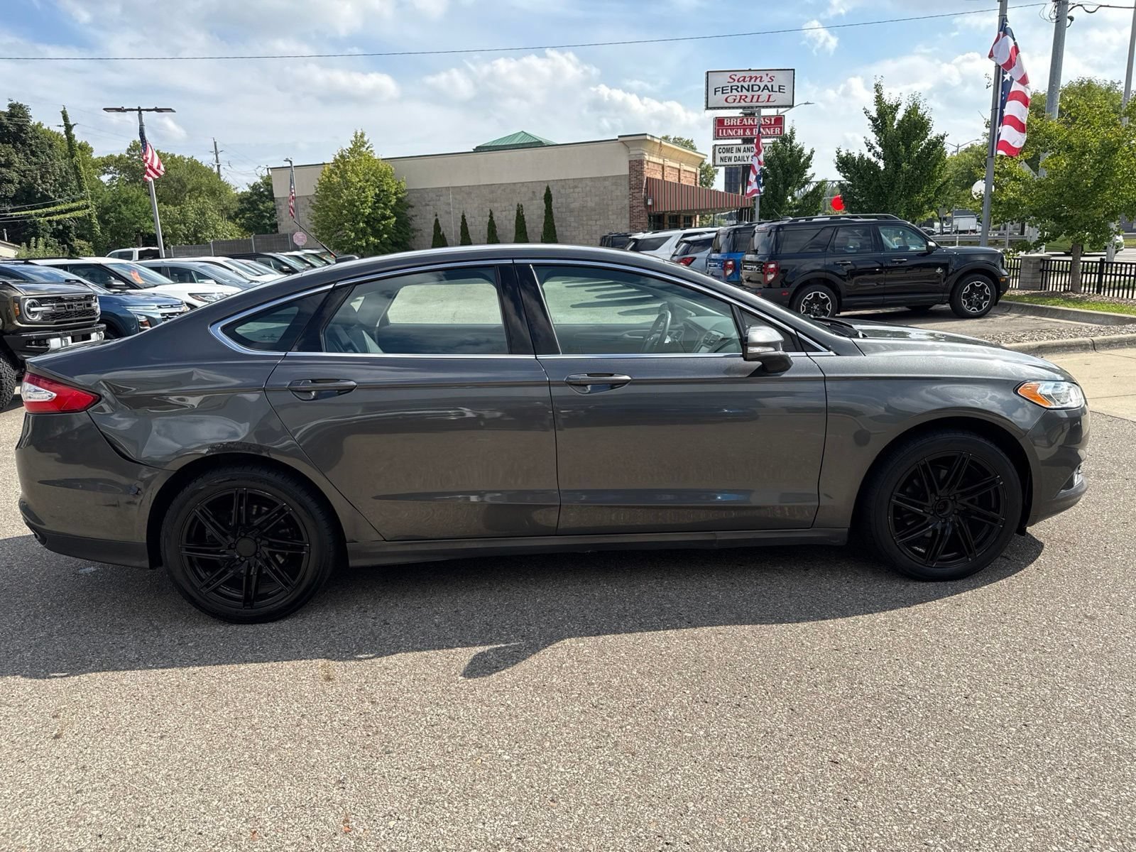 Used 2015 Ford Fusion SE w/ Equipment Group 202A FWD video 2