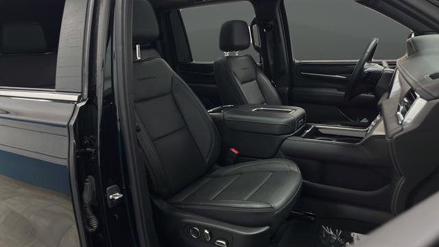 Used 2023 GMC Yukon XL Denali AWD/4WD image 26