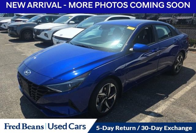 Used 2023 Hyundai Elantra SEL w/ Convenience Package FWD image 4