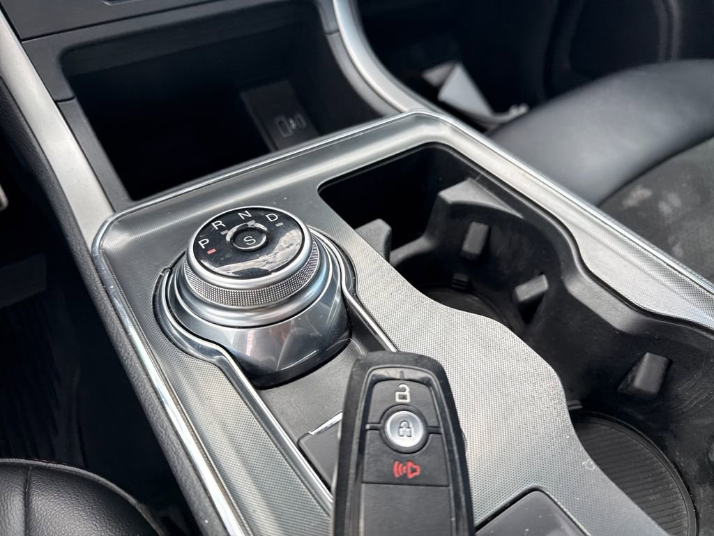 Used 2022 Ford Edge ST-Line image 27