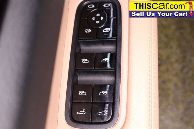 Used 2021 Porsche Cayenne Coupe AWD/4WD image 32