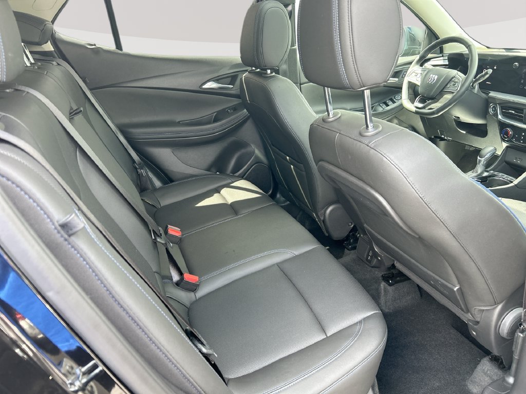Used 2025 Buick Encore GX Sport Touring w/ Experience Buick Package AWD/4WD image 27