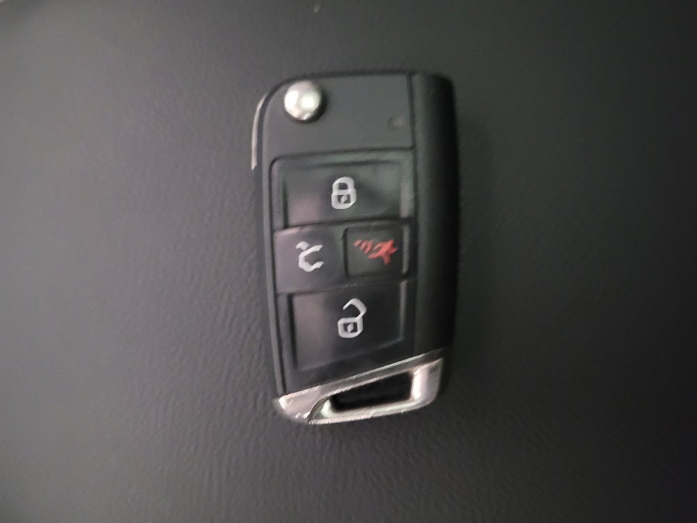 Used 2021 Volkswagen Golf 4-Door image 32