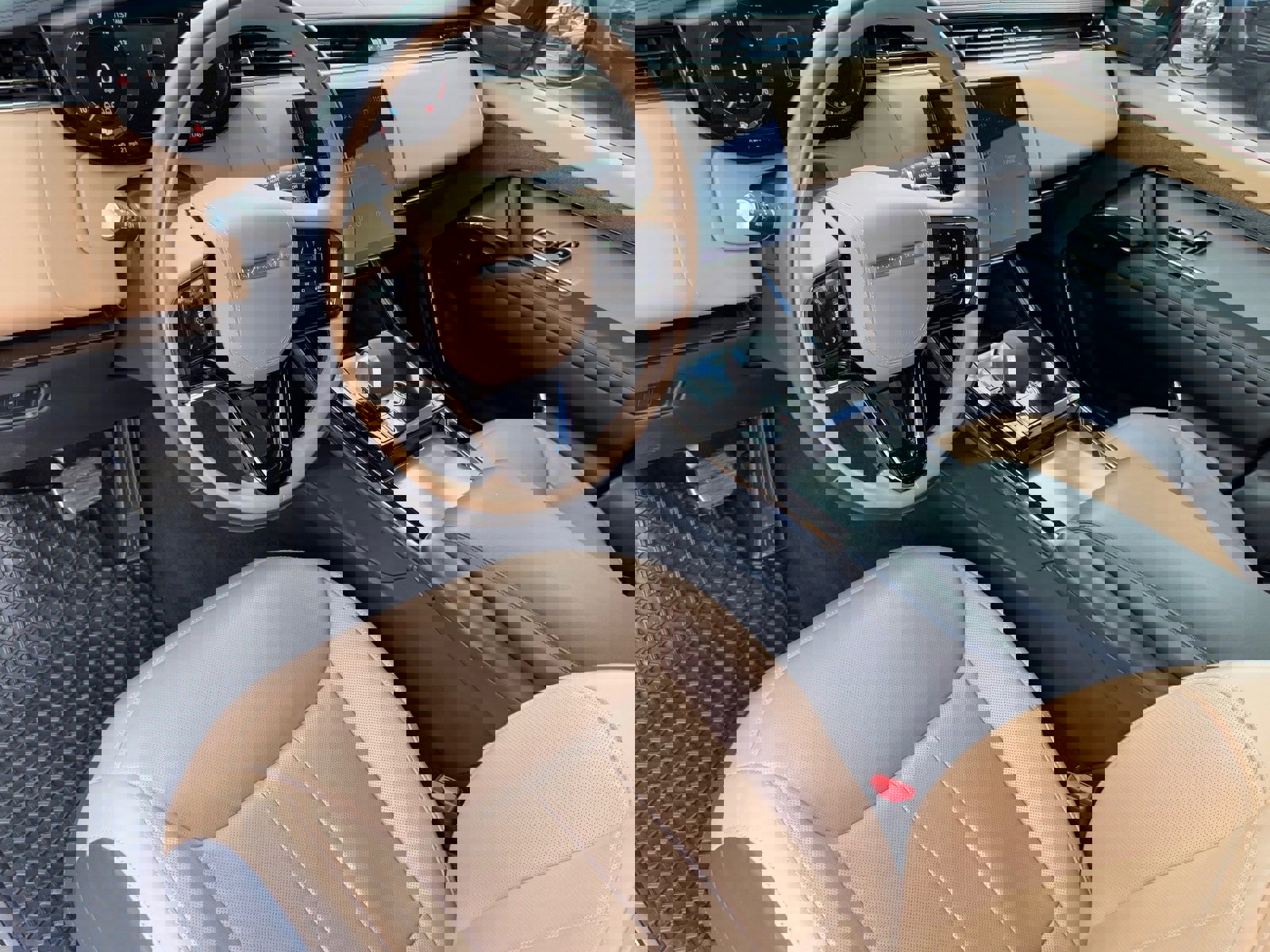 Used 2024 Land Rover Range Rover Sport Dynamic SE image 16