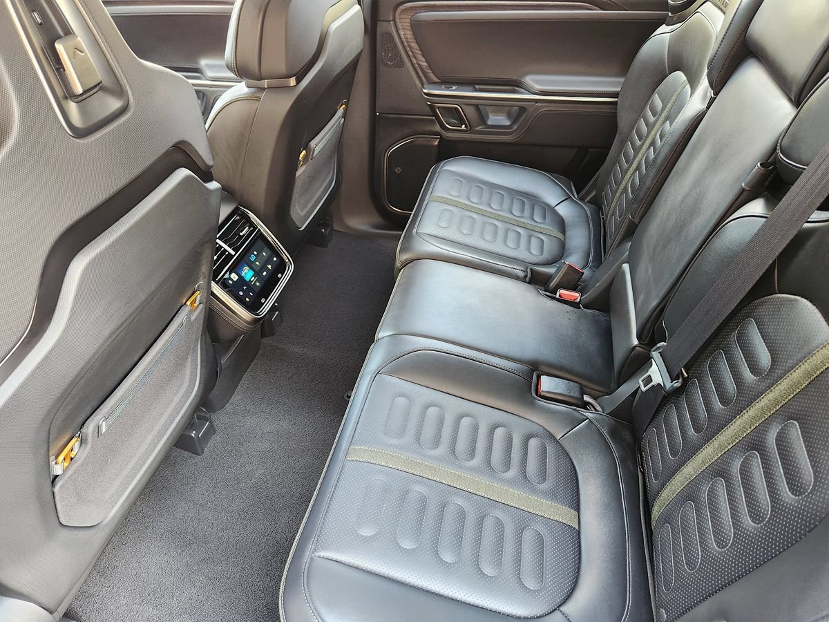 Used 2024 Rivian R1S Adventure Dual AWD/4WD image 49