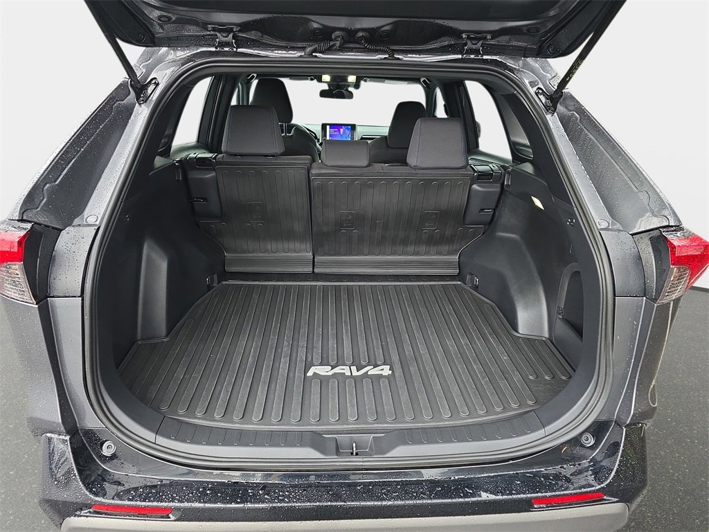 Used 2023 Toyota RAV4 SE w/ SE Grade Weather Package image 14