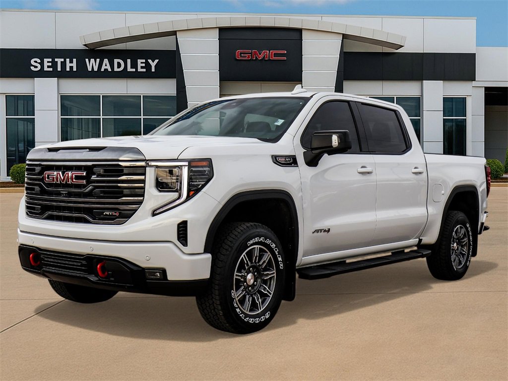 Used 2024 GMC Sierra 1500 AT4 w/ Technology Package image 3
