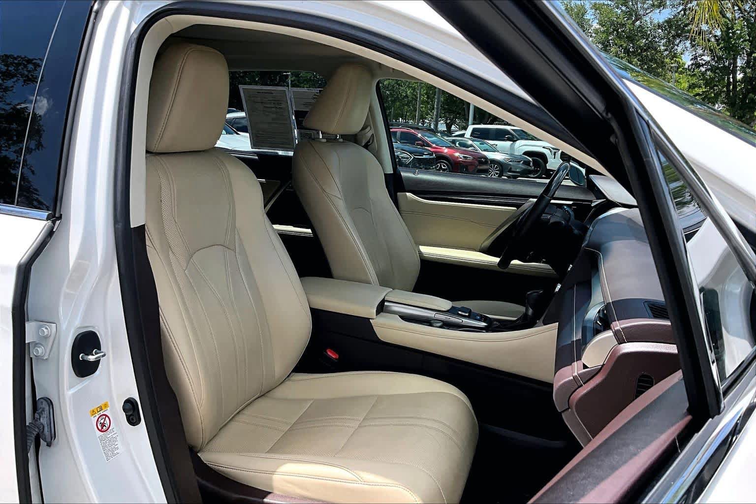 Used 2019 Lexus RX 350 FWD w/ Luxury Package image 9