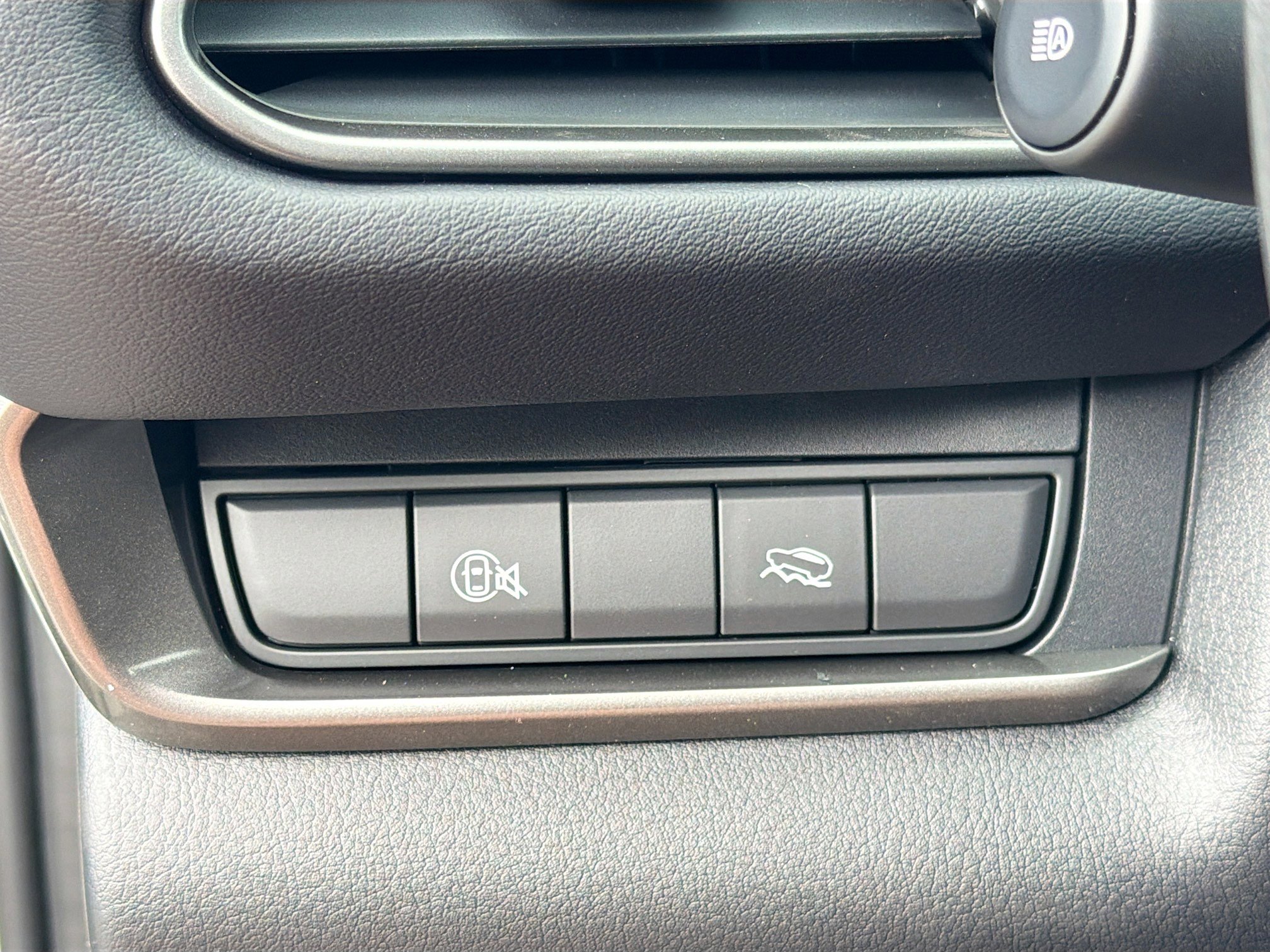 New 2026 MAZDA CX-30 AWD 2.5 S image 32