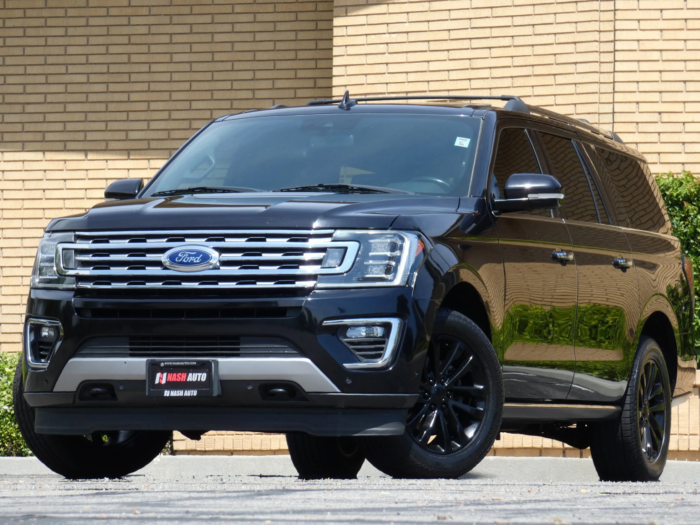 Used 2019 Ford Expedition Max Limited w/ Equipment Group 301A image 2
