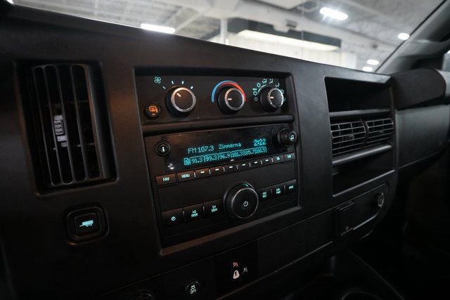 Used 2020 GMC Savana 2500 w/ Driver Convenience Package image 6