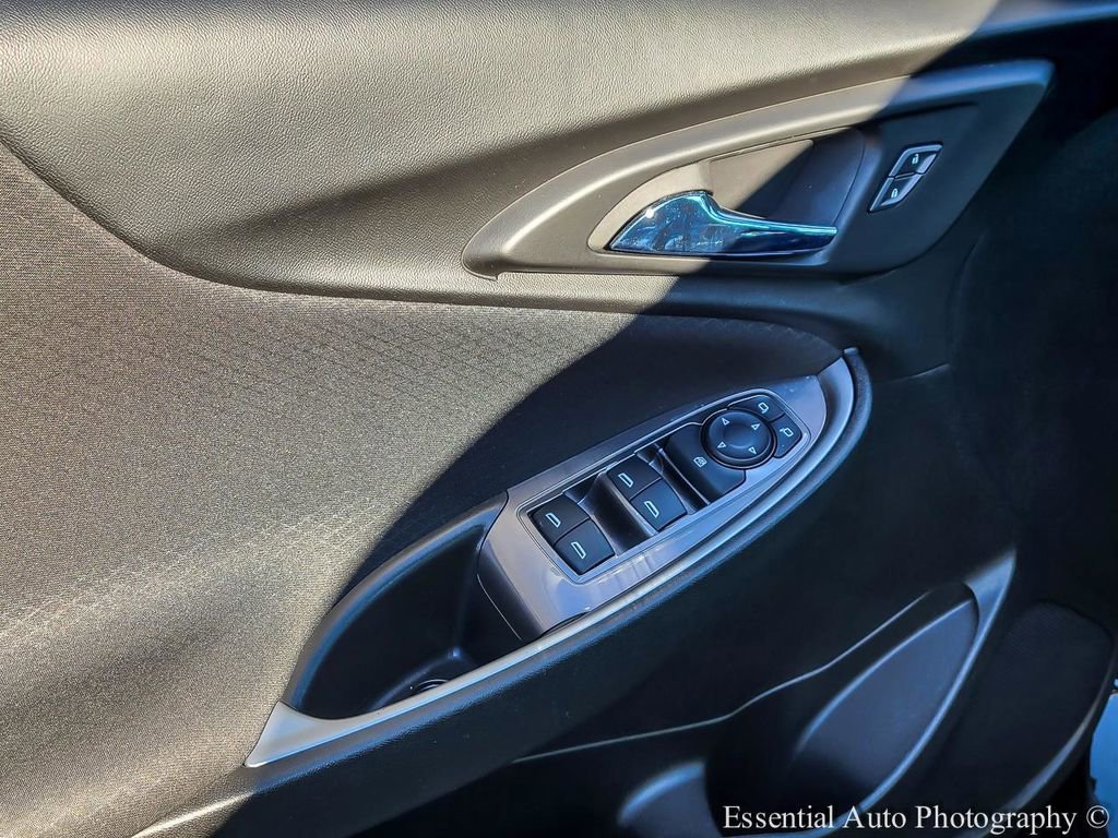 Used 2023 Chevrolet Malibu LS image 12