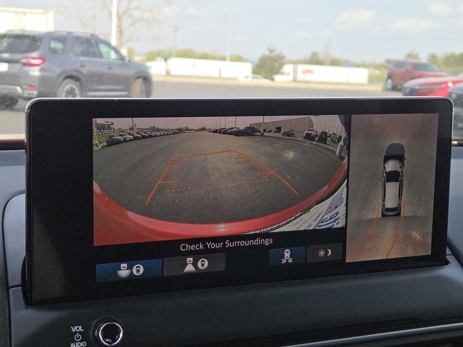 New 2026 Honda Pilot Touring image 10