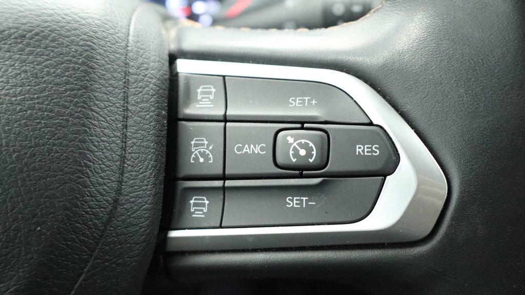 Certified 2022 Jeep Compass Limited image 35