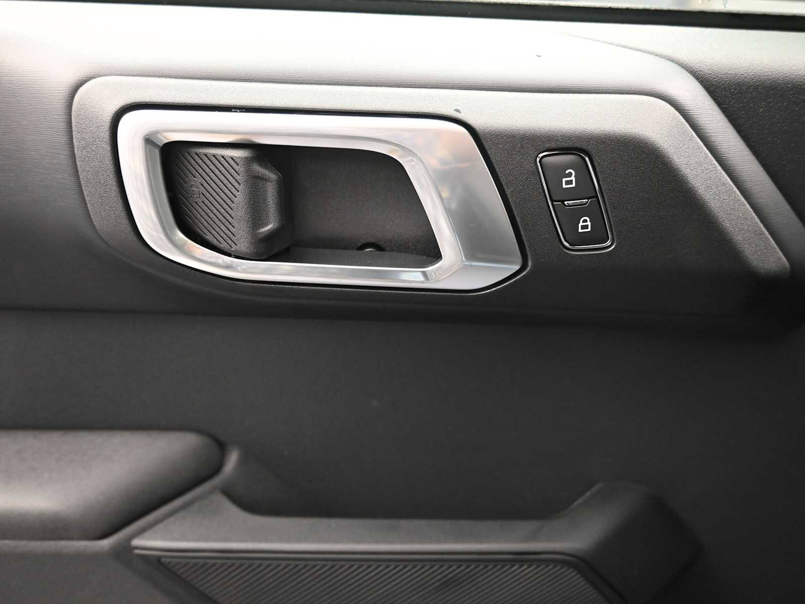 New 2025 Ford Bronco Badlands image 23