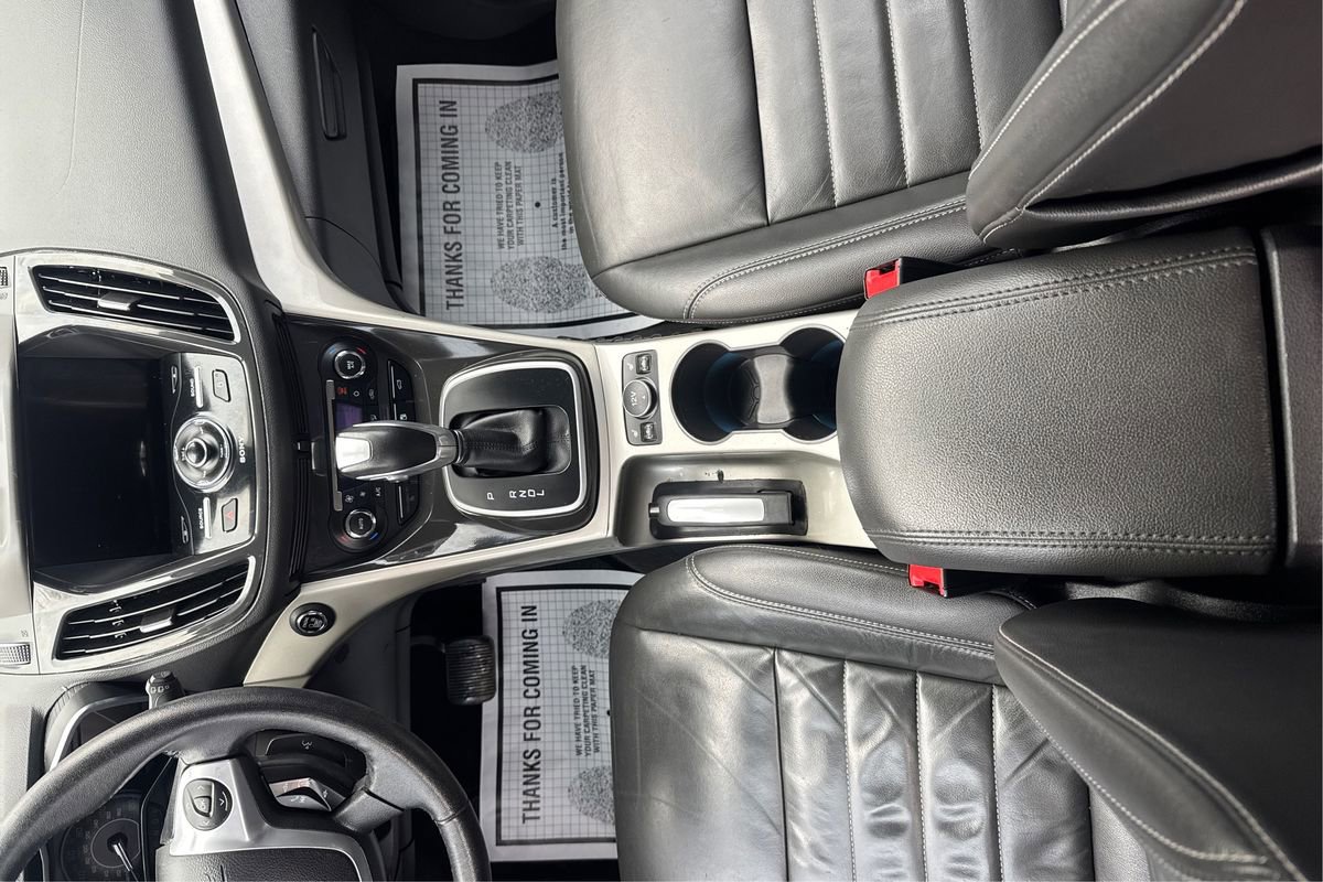 Used 2016 Ford C-MAX Energi SEL w/ Equipment Group 302A image 14