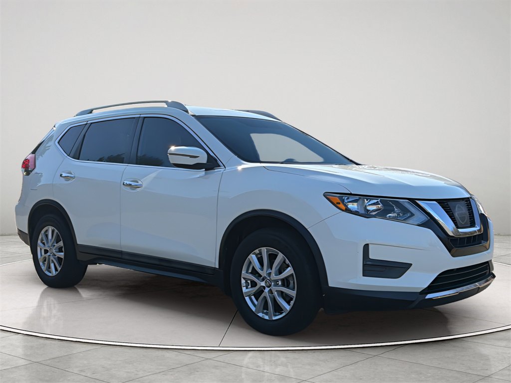 Used 2017 Nissan Rogue SV
