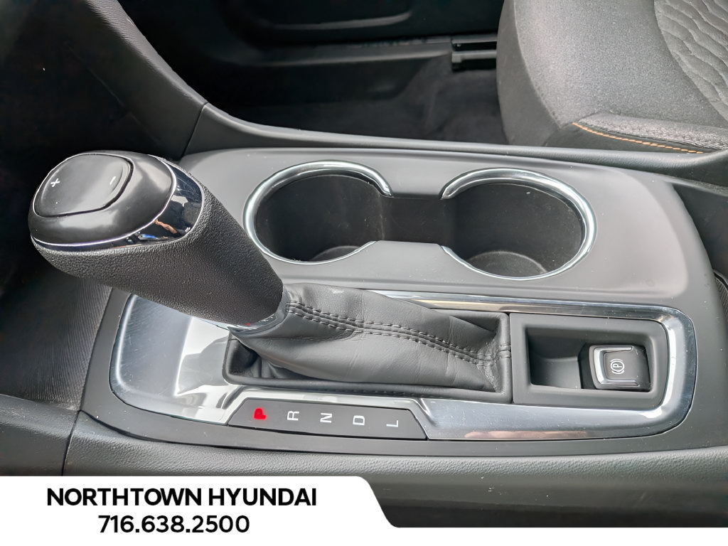 Used 2021 Chevrolet Equinox LT FWD image 14