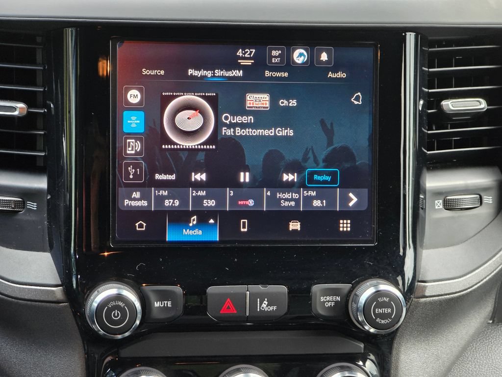 Used 2025 RAM 1500 Warlock AWD/4WD image 8