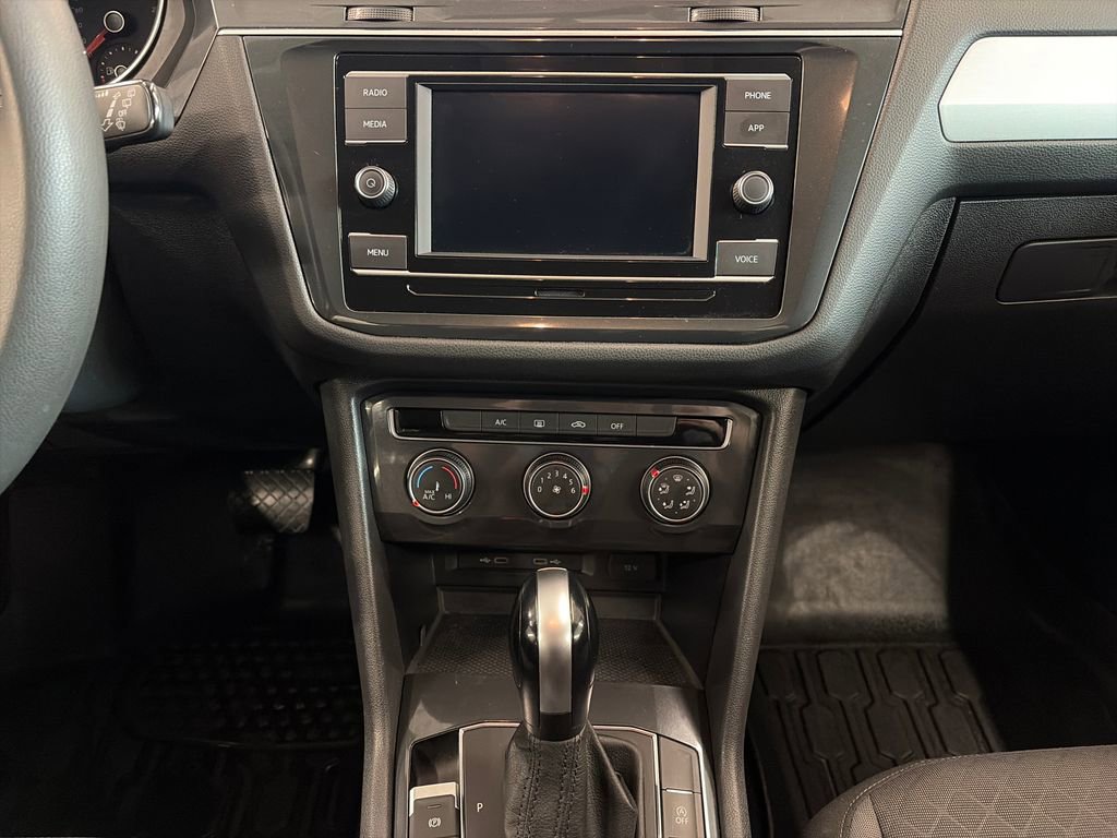 Used 2020 Volkswagen Tiguan S w/ 3rd Row Seat Package AWD/4WD image 14