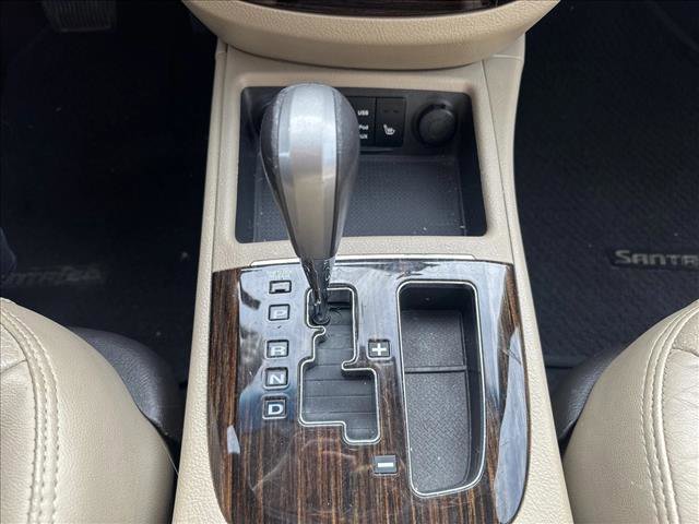 Used 2011 Hyundai Santa Fe Limited w/ Navigation Pkg 4 image 16