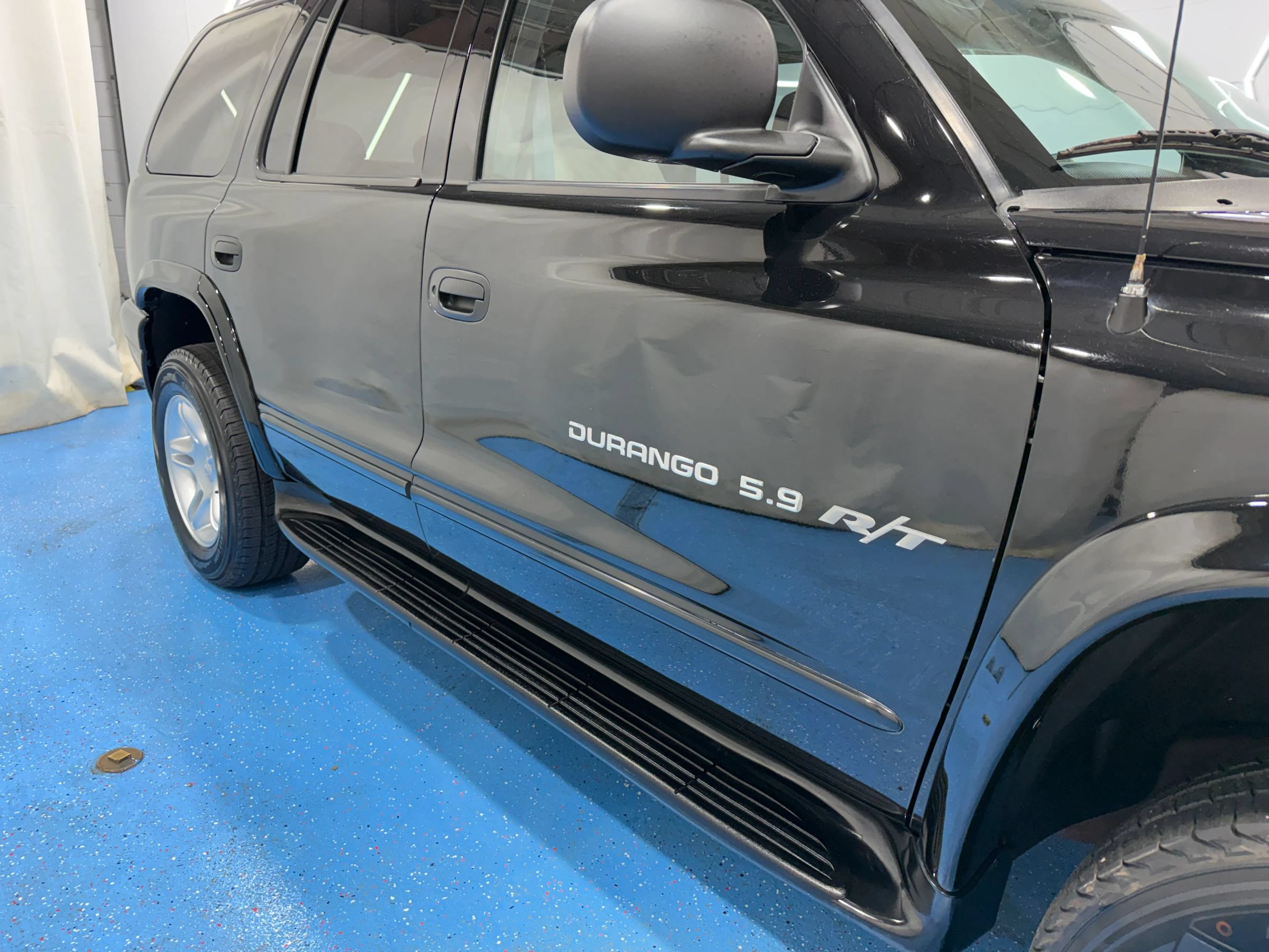 Used 2000 Dodge Durango 4WD image 11
