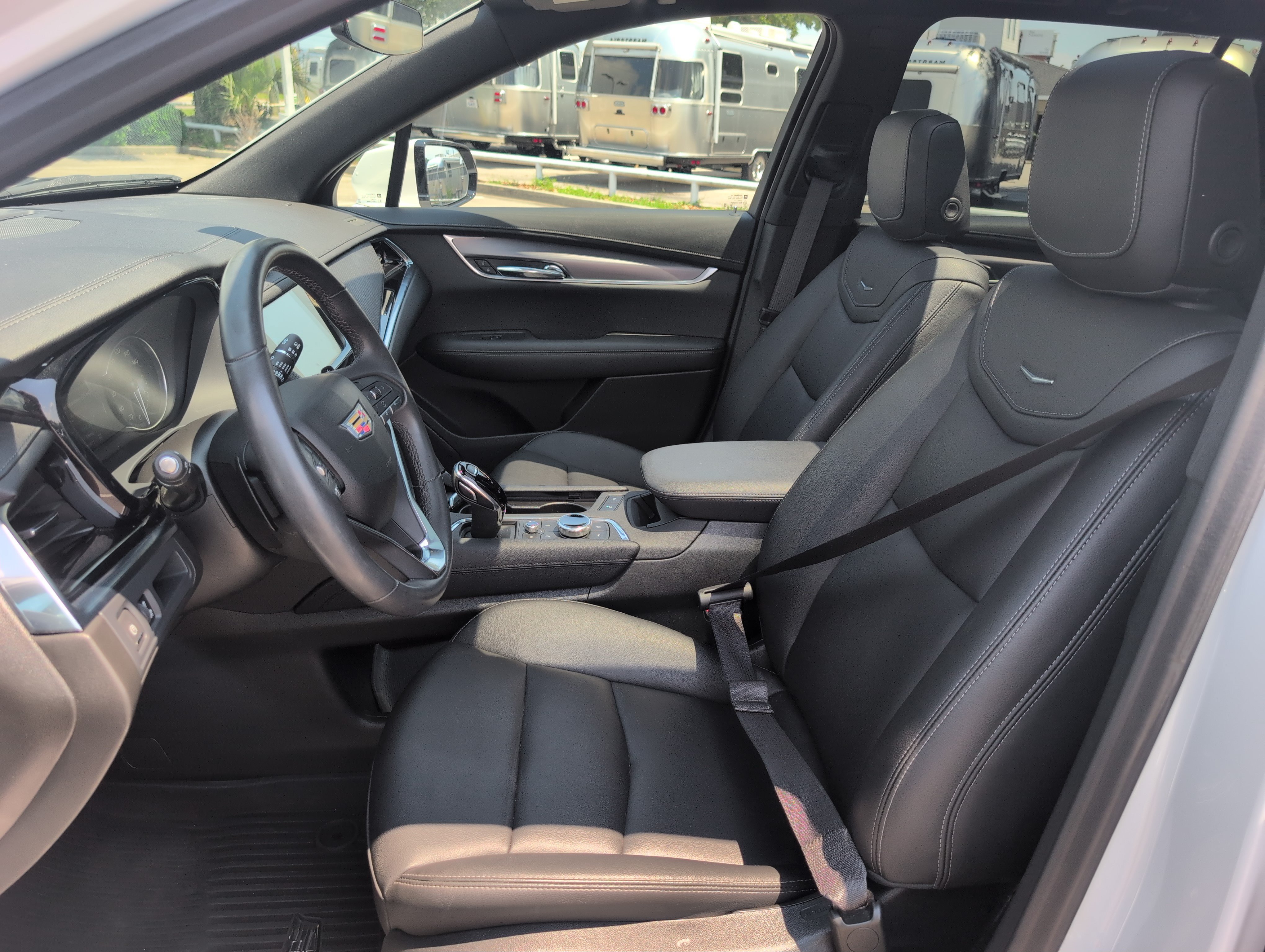 Certified 2024 Cadillac XT6 Luxury w/ LPO, Floor Liner Package AWD/4WD image 14