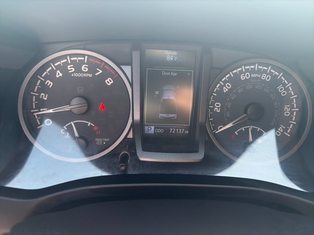 Used 2023 Toyota Tacoma TRD Off-Road AWD/4WD image 30
