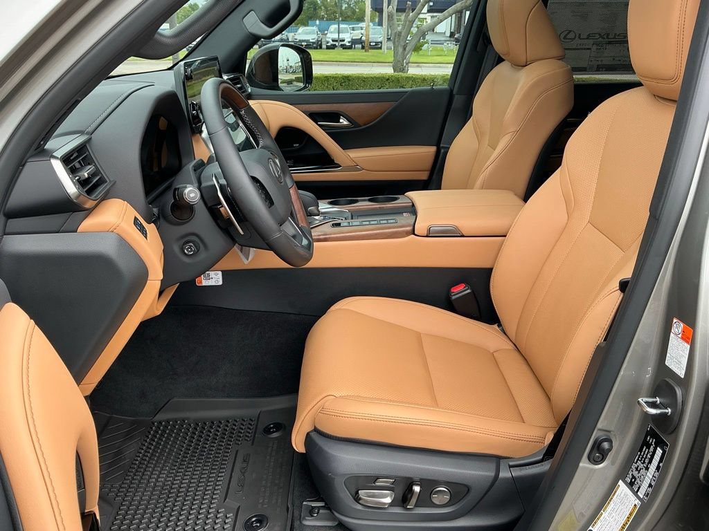 New 2026 Lexus LX 700h Luxury AWD/4WD image 13