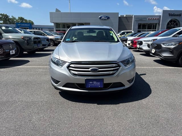 Used 2019 Ford Taurus Limited FWD image 3